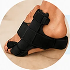 Side view of the brace on the foot