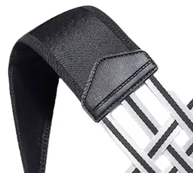 L'épaulette rembourrée et sa fermeture velcro